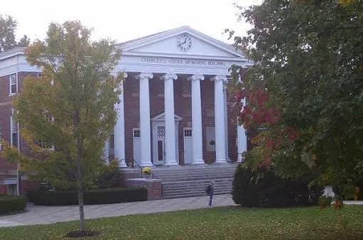 Hollins University campus — This is a photograph of the Cocke building, the main administrative building at Hollins University. I took this picture